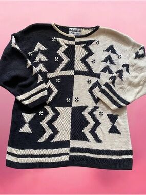 Geometric Crewneck Knit Sweater in Black & Cream - Women